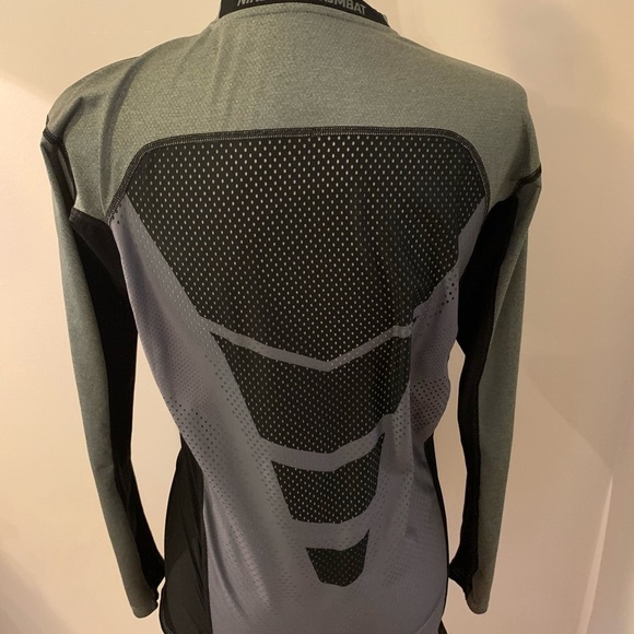 Nike Dr-fit athletic top, size M - Picture 3 of 5
